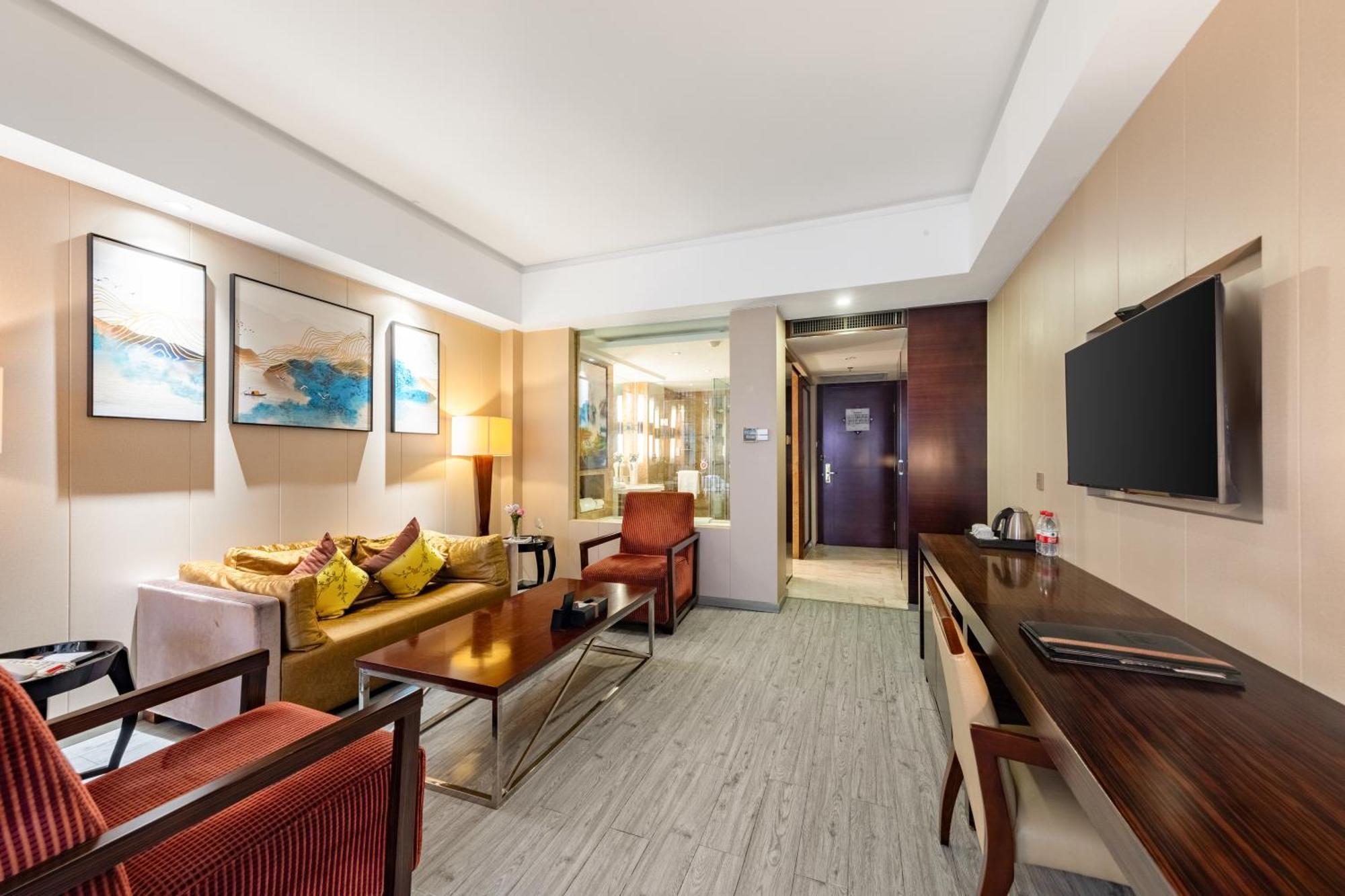 King Royal Hotel Yunfu מראה חיצוני תמונה